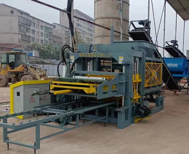 Advanced QT5-15 Hydraulic Paver: Affordable Block Maker