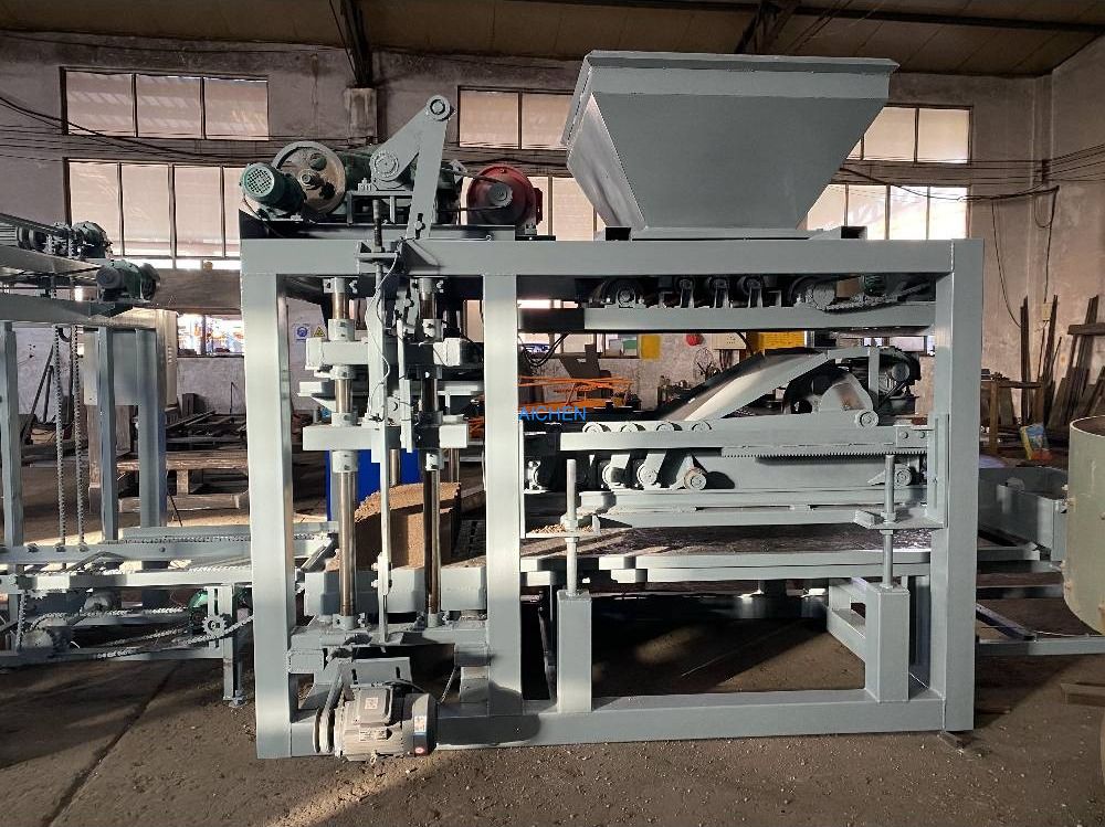 QT4-25C Paver: Boosting Construction Efficiency