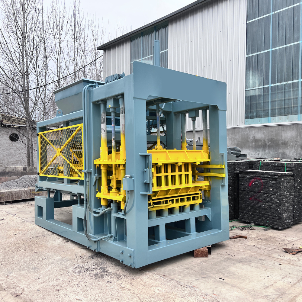 Advanced QT6-15 Paver Machine Revolutionizes Manufacturing